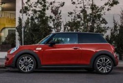 吃瓜群众开豪车视频大全