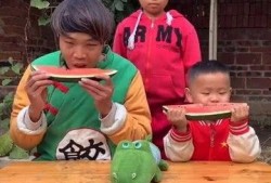 吃瓜赠瓜搞笑视频