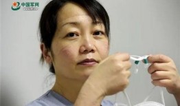 护士长吃瓜哭视频,人间真情瞬间