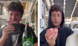 吃瓜台湾博主视频,幕后真相大曝光！