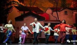 吃瓜看戏摇扇子视频大全