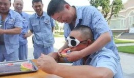 正确的吃瓜群众搞笑视频,笑料百出！吃瓜群众搞笑视频大盘点