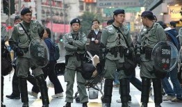 英国小警察吃瓜视频大全,趣味横生的警界日常