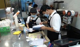 奶茶店店员吃瓜视频,揭秘幕后趣事