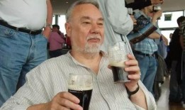 南阳大爷吃瓜事件视频,一场引发网友热议的“瓜界奇观”