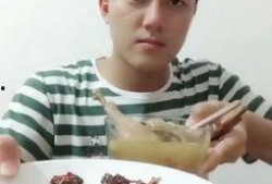 吃瓜小哥最香的视频,揭秘视频背后的爆笑故事