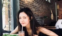 李沁被采访吃瓜的视频,揭秘明星吃瓜背后的故事