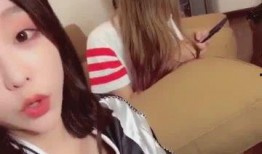 吃瓜闺蜜中奖视频大全最新,揭秘吃瓜闺蜜中奖视频大全背后的惊喜瞬间