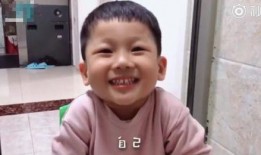 吃瓜哭的小男生视频大全