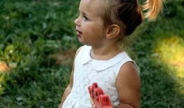 吃瓜少女小朋友视频,揭秘吃瓜少女小朋友的欢乐视频之旅