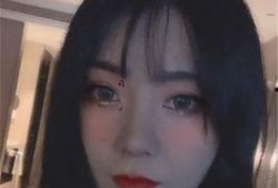 凌的吃瓜日记露脸视频,揭秘露脸视频背后的故事