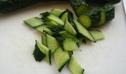 洋瓜烧着吃吗好吃吗视频,美味还是烧焦？