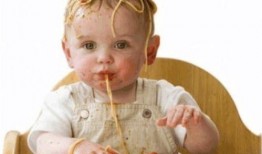 追小孩吃瓜视频,一场关于童趣与成长的温馨追逐