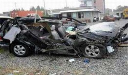 车祸吃瓜视频完整版下载