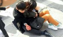 吃瓜群众被抢救视频真实,紧急抢救瞬间