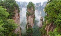 张家界爬山吃瓜视频大全,爬山吃瓜，畅享自然乐趣视频集锦