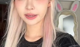 痞幼吃瓜吃自己头上视频,太逗了！