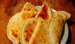 康县二饼吃瓜掰开视频,视频中的趣味瞬间