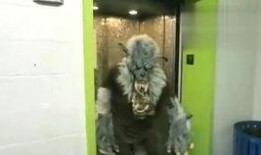 穷人吃瓜的搞笑视频,搞笑视频带你领略另类幽默