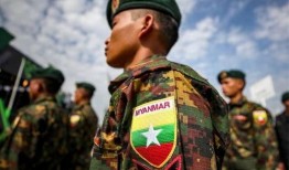 缅甸军人吃瓜视频播放,揭秘军营生活一瞥