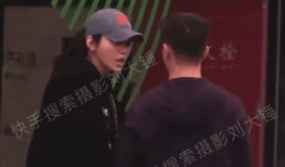 吃瓜夫妇何猷君视频,甜蜜互动引网友热议