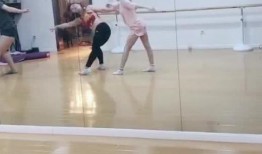 很多女生跳舞吃瓜视频,女生跳舞吃瓜视频集锦