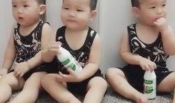 小孩吃瓜砸人视频真实,小孩吃瓜砸人事件引发社会关注