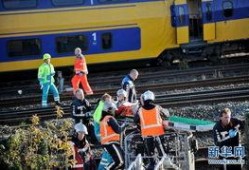 在火车吃荷兰瓜视频大全,美食之旅尽收眼底