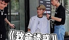 搞笑吃瓜挑战视频,带你领略欢乐无限