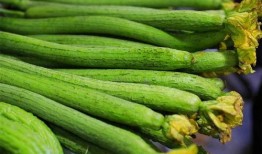 吃死瓜需要去皮吗视频,吃死瓜前必看！