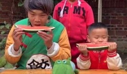 吃瓜赠瓜搞笑视频