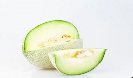 小美人吃哈密瓜视频