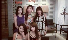 热闹的吃瓜大姐视频,街头热辣瞬间，笑料百出